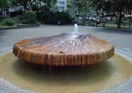 Kochbrunnen Fountain